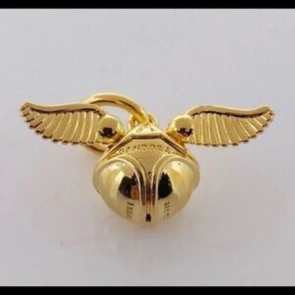 Pandora Gold Winged Heart Charm - Picture 3 of 5